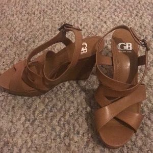 Gianni Bini strapping brown wedges